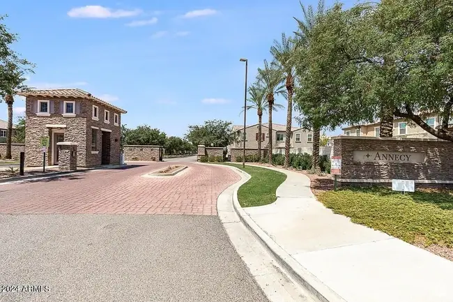 Gated community with tree-lined streets - 1917 E Hampton Ln