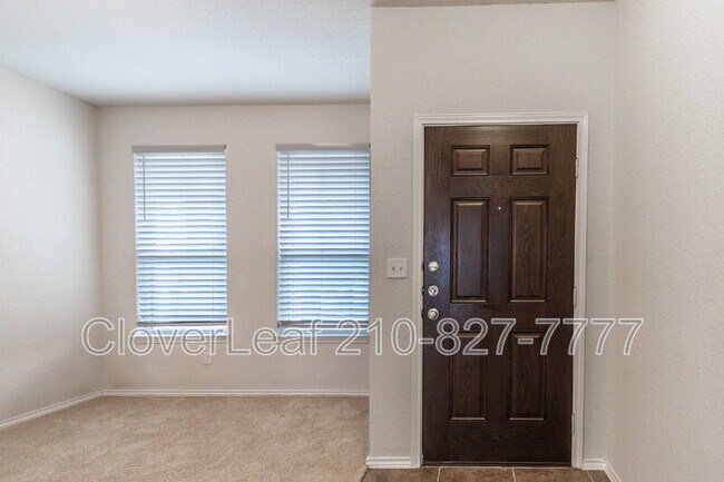 Foto del edificio - 27429 Emilie Cyn