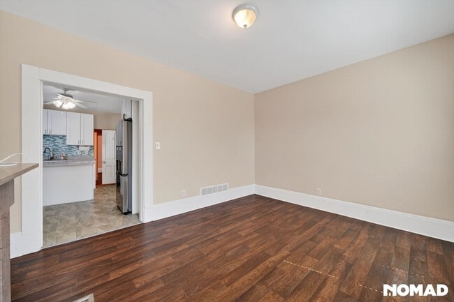 Building Photo - 1855 W 58th St