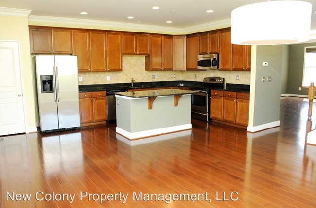Foto del edificio - 8739 Blazing Brook Way