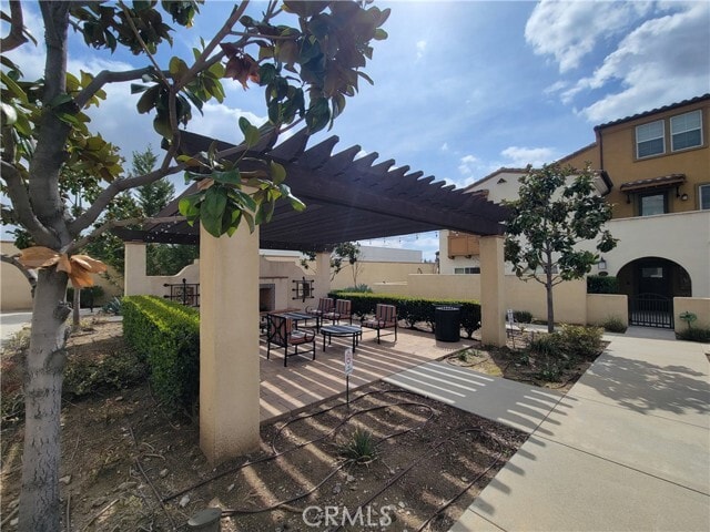 Building Photo - 909 Santa Fe Ave
