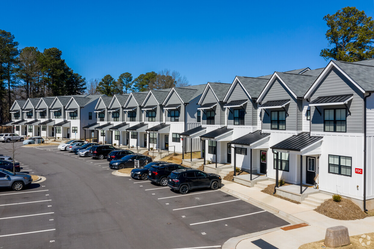 Primary Photo - Pleasant Pines Townhomes