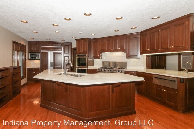 Foto del edificio - 4 br, 4.5 bath House - 616 Copley Place