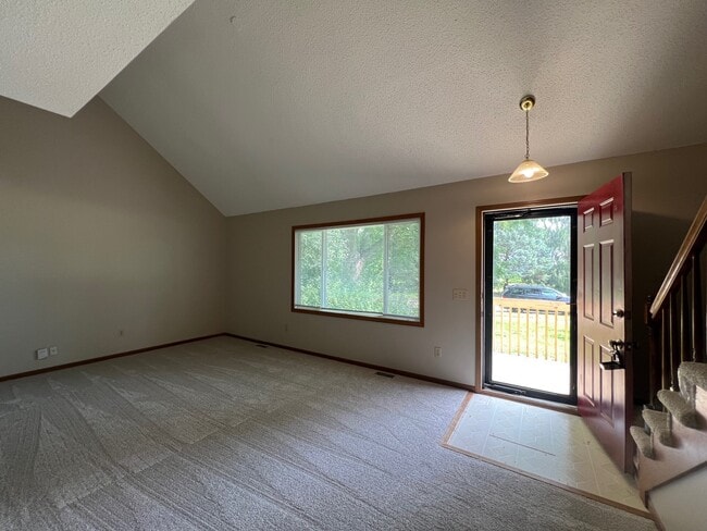 Building Photo - 9613 Dennis Dr