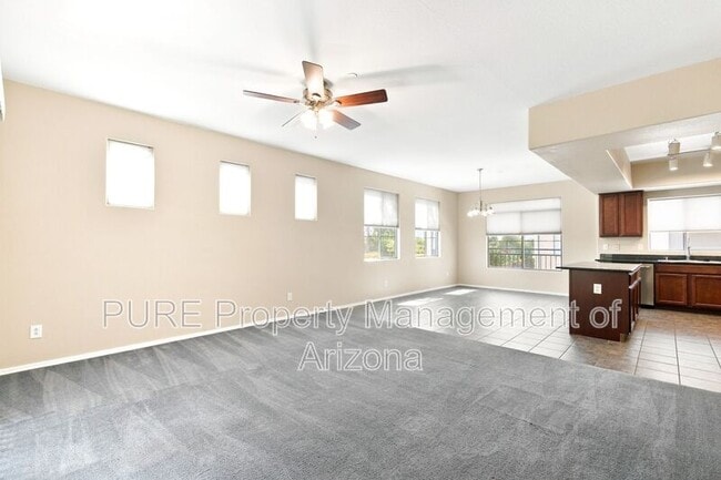 Foto del edificio - 900 S 94th St