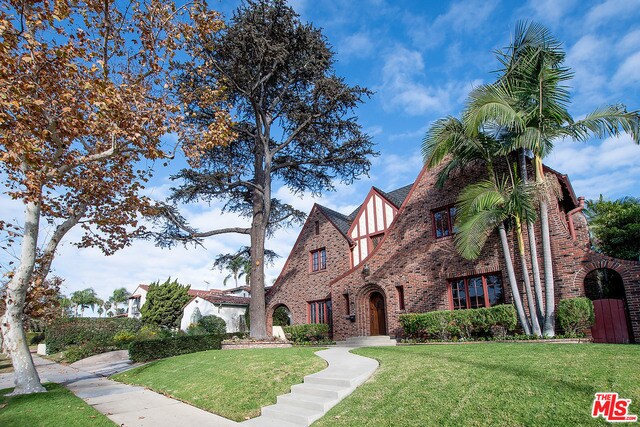 Foto del edificio - 112 S Highland Ave