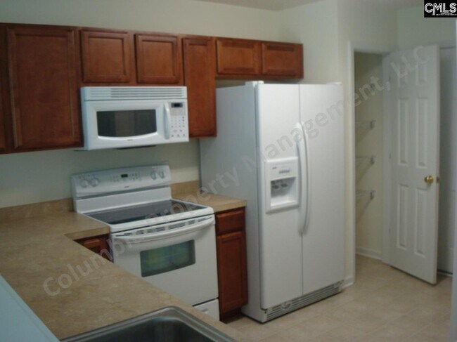Building Photo - 132 Kingston Ridge Dr