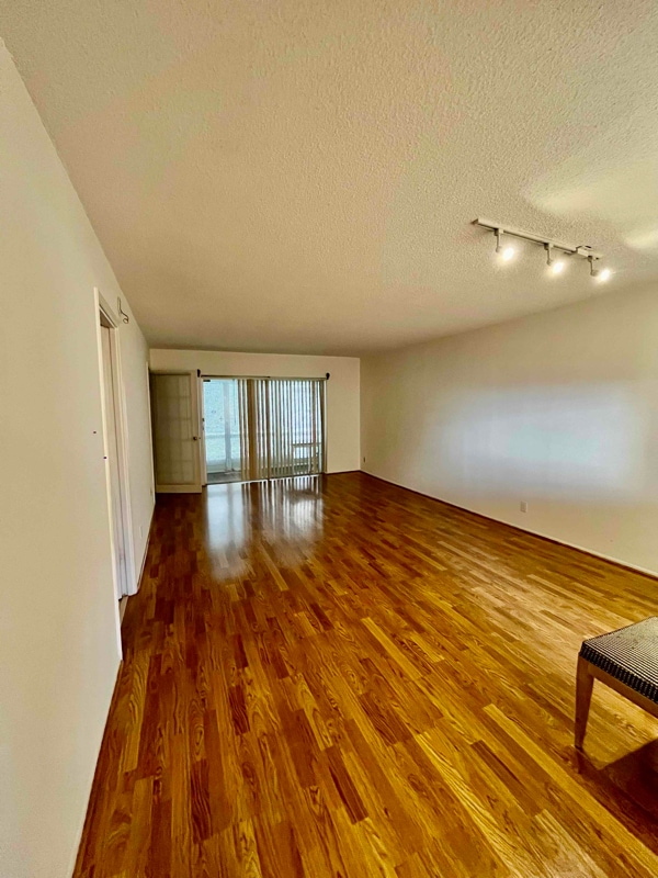 Photo - 950 Hillcrest Dr Apartment