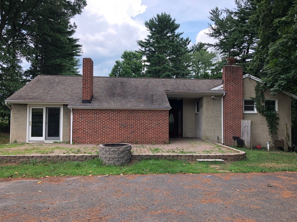 30 Troth Ave, Gibbsboro, NJ 08026 House Rental in Gibbsboro, NJ