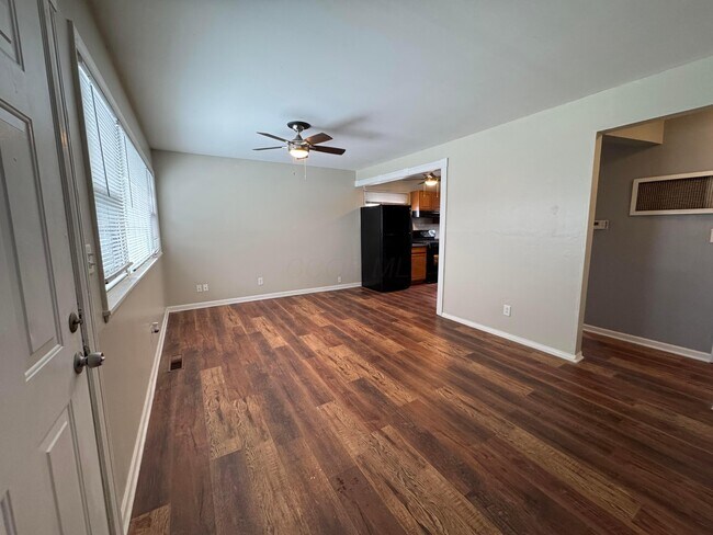 Foto del edificio - 4105 Elbern Ave