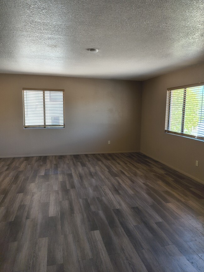 Building Photo - 16916 E Salida Dr