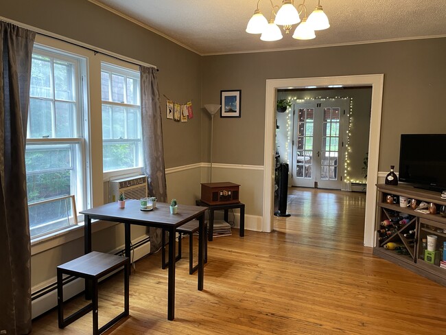 Dining Room - 1910 Oneida St