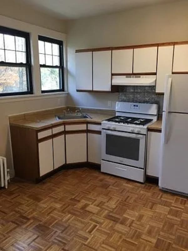 Foto del edificio - 100 Van Buskirk Rd