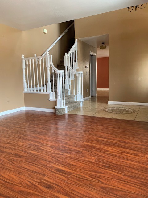 Building Photo - Coming Soon - Smoke Ranch - Community Pool and Tennis New Carpet