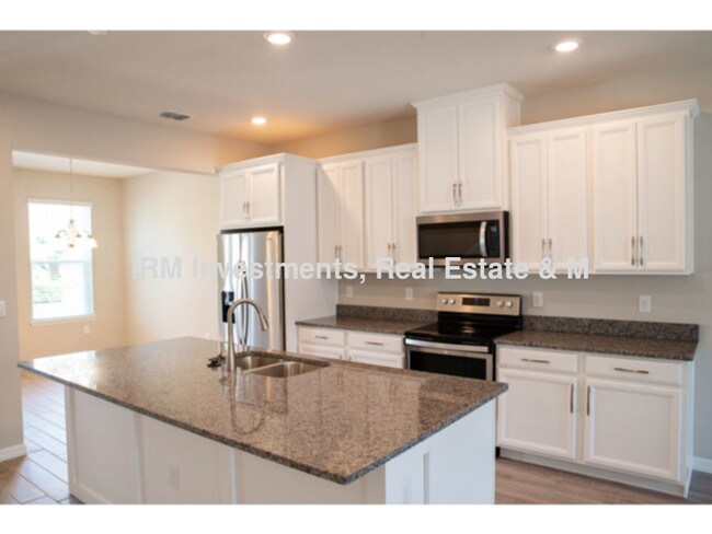 Building Photo - 15428 Blackbead St