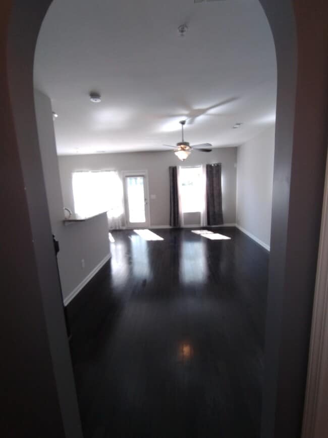 Foto del edificio - 507 Shirebrook Cir