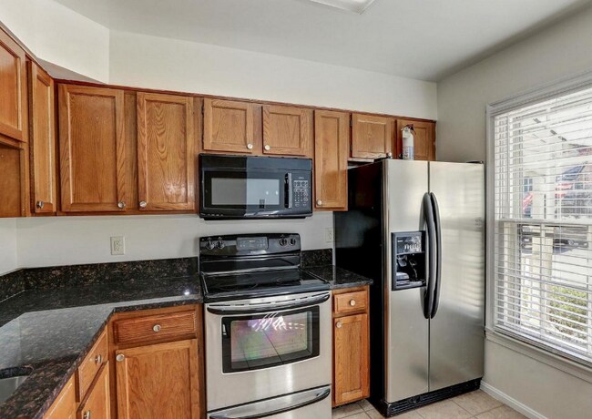 Building Photo - 6316 Chimney Wood Ct
