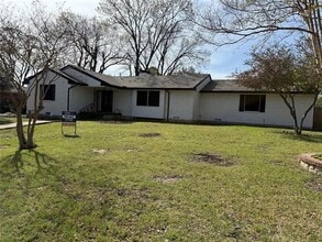 Building Photo - 618 Brook Valley Ln