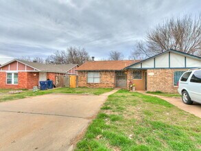 Building Photo - 6207 SE 46th St