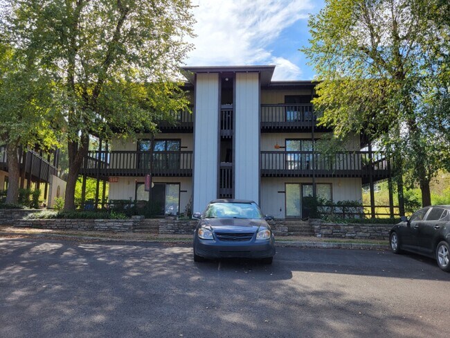Foto del edificio - Hillside Appartments