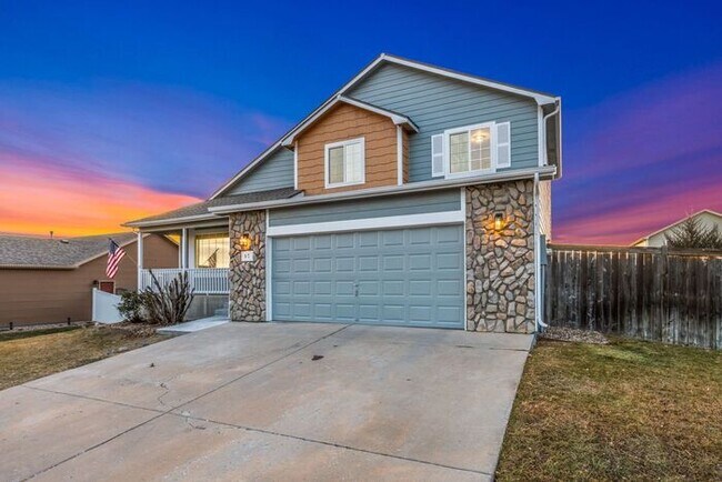 Foto del edificio - Beautifully Updated 2 Bed, 1.5 Bath House