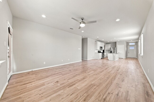Foto del edificio - 2807 Chancery Summit Ct