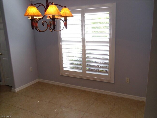 Foto del edificio - 10027 Horse Creek Rd