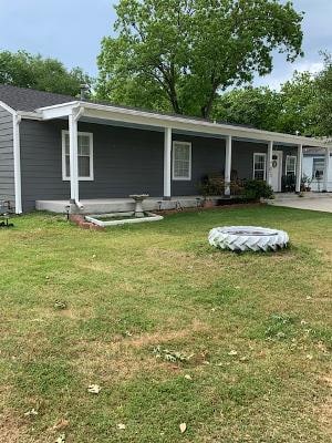 Photo - 111 E St Clair Dr House