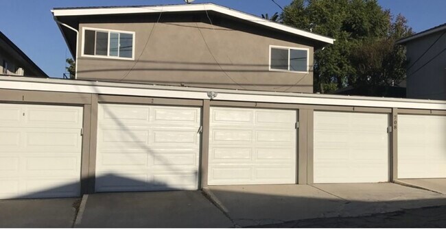Rear garages - 708 E Palm Ave