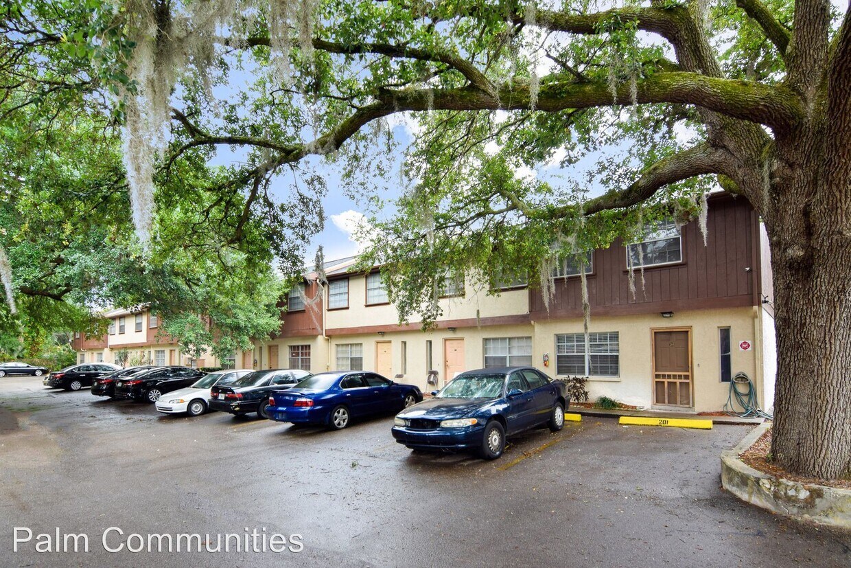 Primary Photo - 6501 N Himes Ave