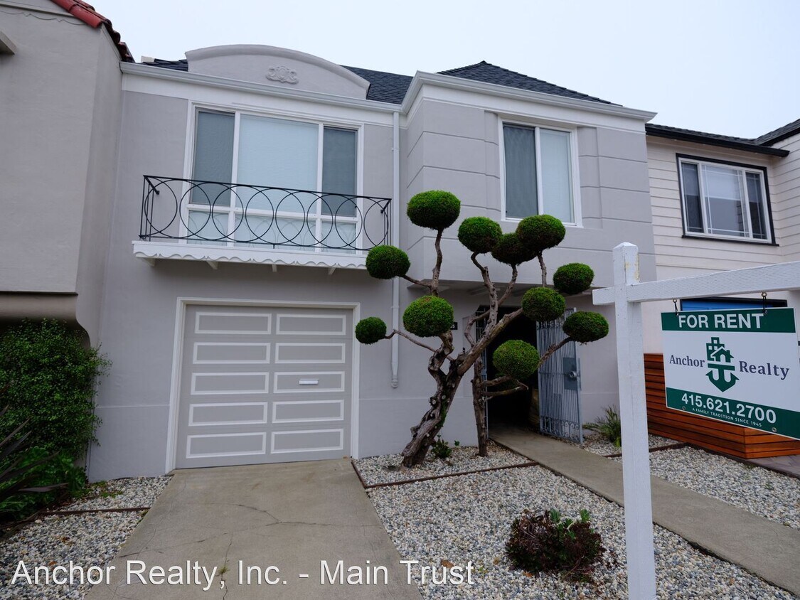 Primary Photo - 2 br, 1 bath House - 135 Inverness Dr