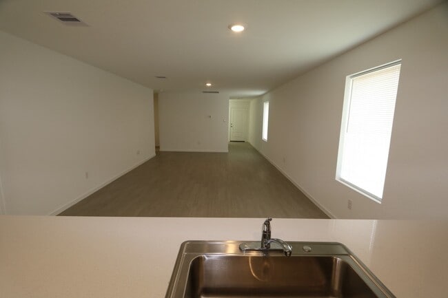 Foto del edificio - 26815 Inkberry Holly Ln