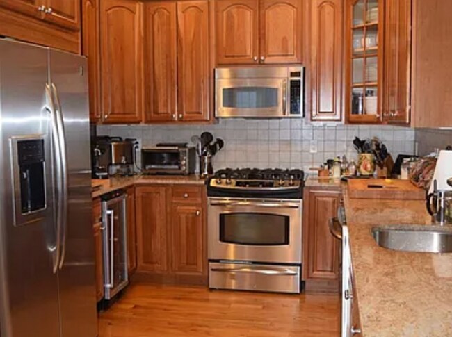 Foto del edificio - 95 W 7th St