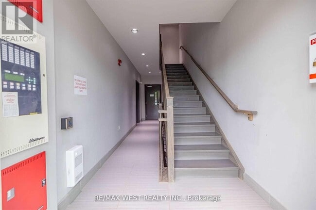 Building Photo - 2393 Bronte Rd