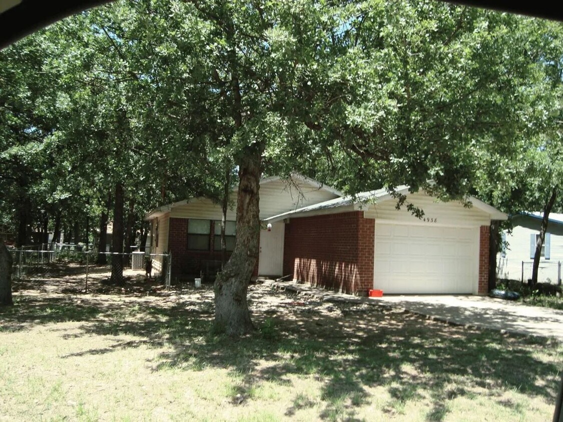 Foto principal - Newly Remodeled 3/2/1 on Wooded Lot