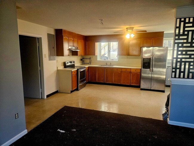 Building Photo - 88 Albert Ave