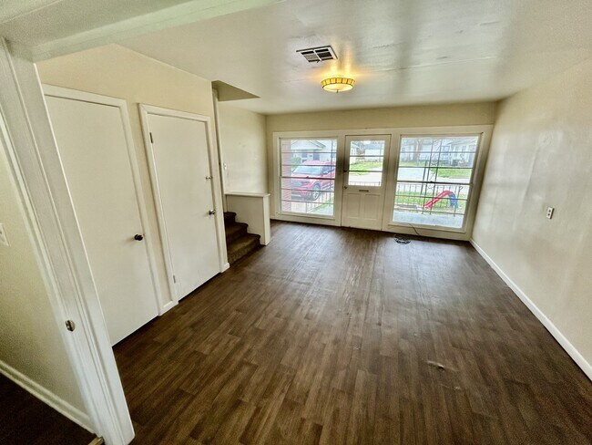 Foto del edificio - 427 S Center Ave