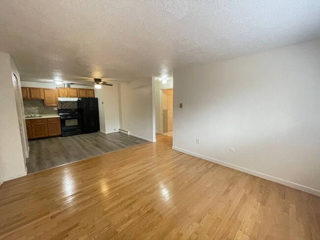 Foto del edificio - 175 Loudon Rd