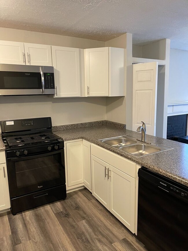 Building Photo - Southside Flats Now Open!