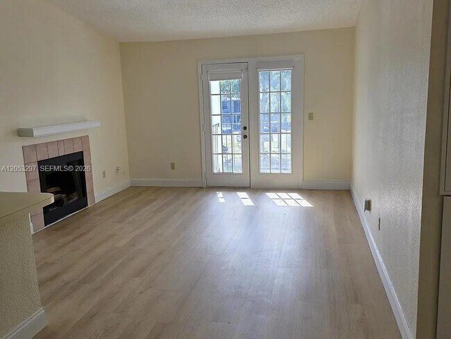 Foto del edificio - 2550 N Alafaya Trail