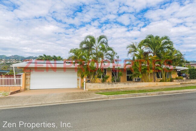 Building Photo - 3 br, 1.5 bath House - 648 Kapaia Street