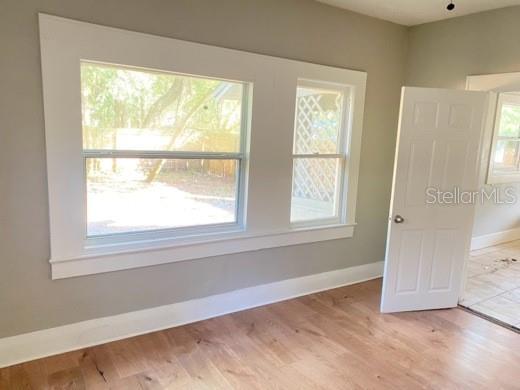 Building Photo - 1204 E River Cove St