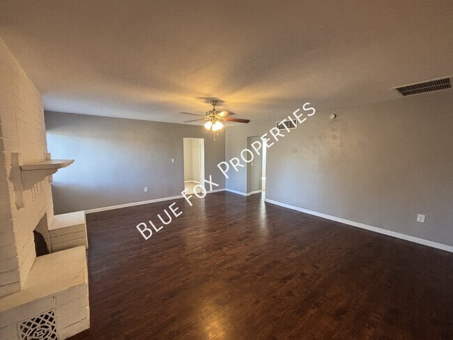 Foto del edificio - 5771 E Helen St
