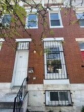 Building Photo - 2815 E Madison St