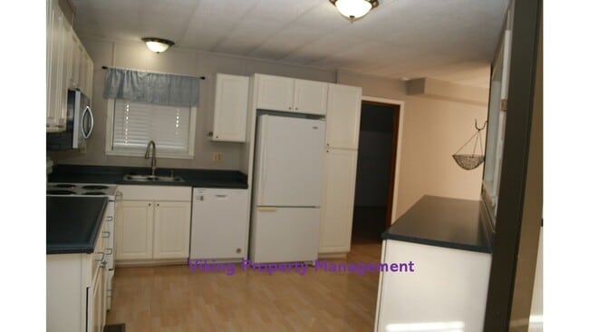 Foto del edificio - 687 Apollo Rd