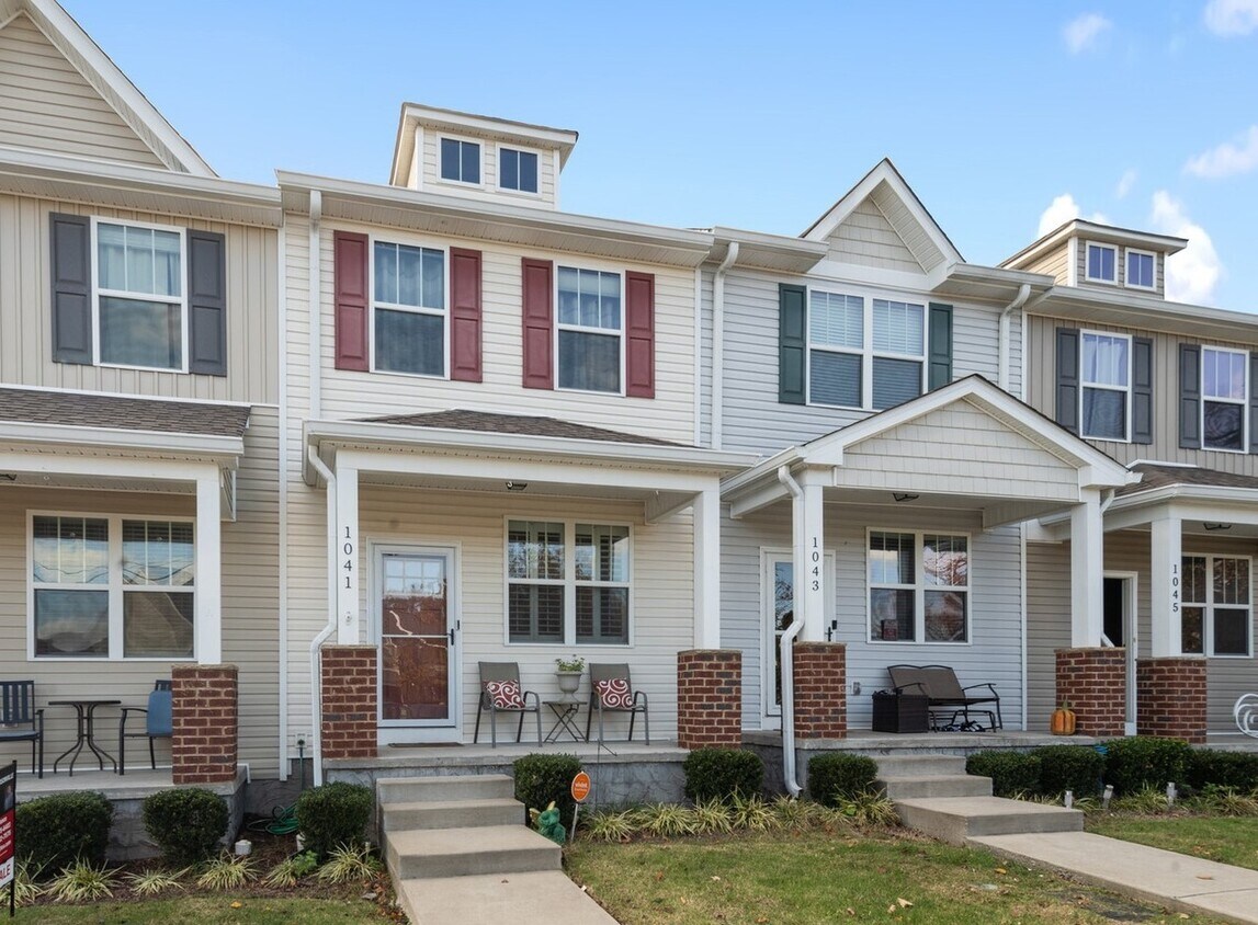 Foto principal - 1041 Capital Funds Ct