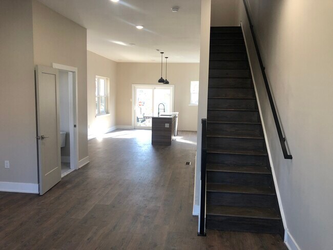 Foto del edificio - 7049 Gillespie St