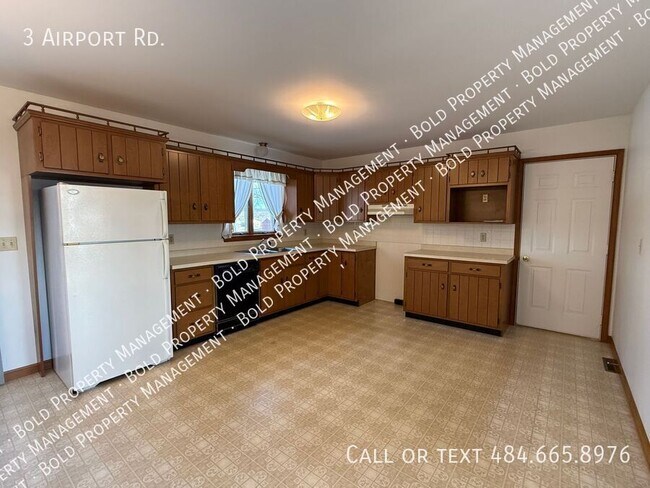 Foto del edificio - 3 Airport Rd