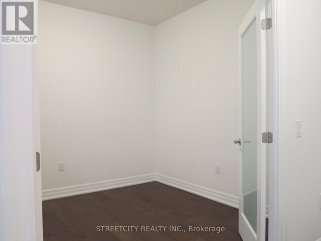 Photo du bâtiment - 480-480 Callaway Rd