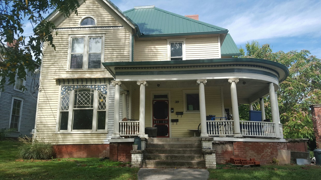 319 Deaderick Ave, Knoxville, TN 37921 Apartments in Knoxville, TN